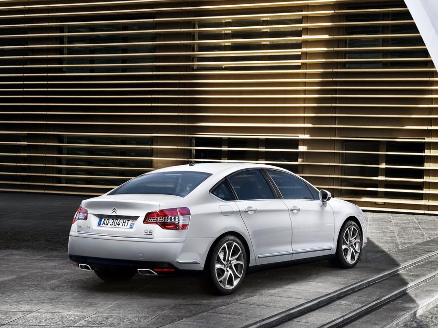  Citroen C5 2010 года  (фото 9 из 35)